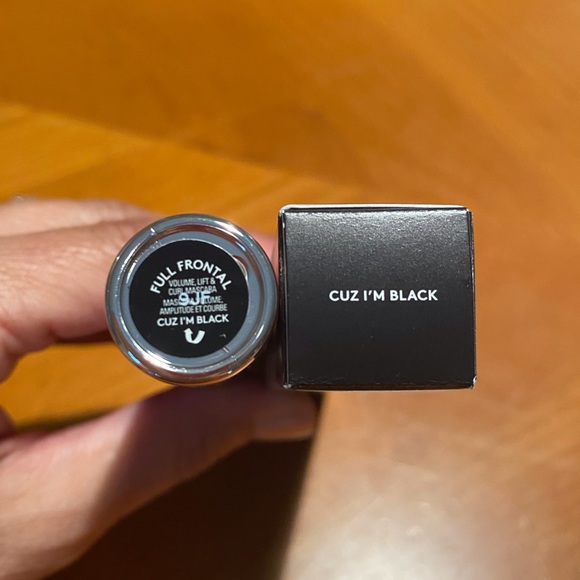 Fenty Beauty Full Frontal Volume Mascara - Picture 7 of 16